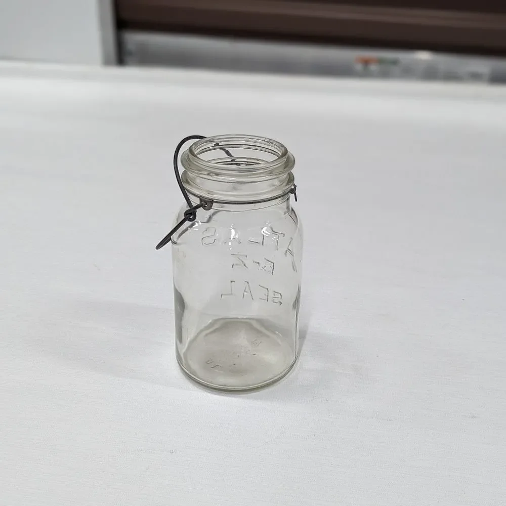 Vintage Atlas E-Z Seal Clear‎ Quart Canning Jar